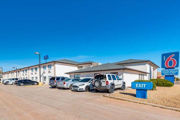 Motel Winslow AZ Exterior