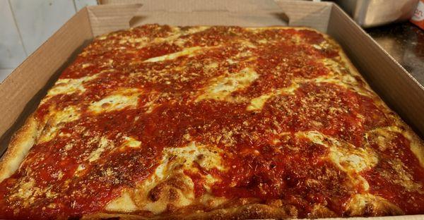 Sicilian Pizza w/ Fresh Mozzarella