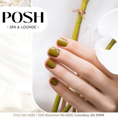 Short green nails are giving all the autumn vibes! 
ℬℴℴℴℴℯℴ