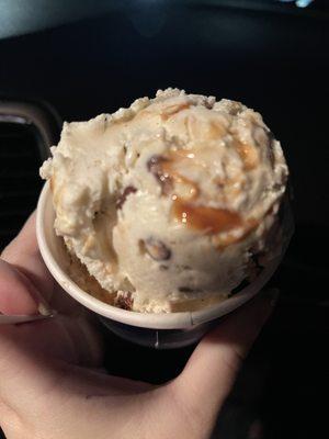 Free Caramel Pretzel Ice Cream is delish!!