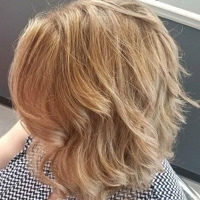 Natural highlights. #behindthechair #toner #matrixcolor #matrix #highlights #foils #ighair #lititz #lancasterhairstylist #lititzhair #lancas