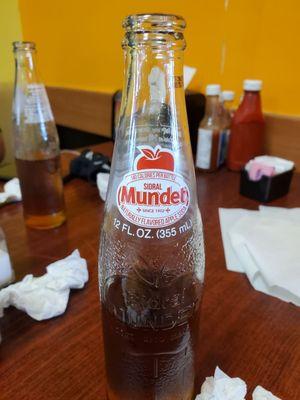 Mundet apple soda mmmmm