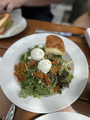 Green & Nutty Salad