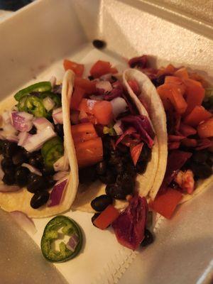 Taco Tues (sos) corn tortilla fell apart, had to use a fork