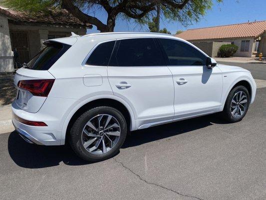 Audi Q5 with CarbonXP 18% Front / 35% rear