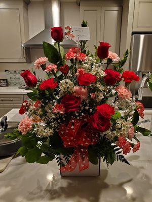 Beautiful Valentine arrangement.