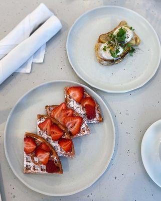 strawberry mochi waffles