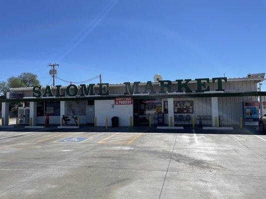 Front of market from gas pumps