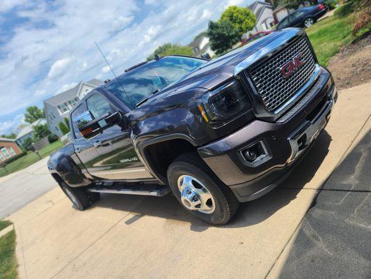 2015 GMC 3500 Duramax Ceramic Coating in Columbus Ohio: https://lionheartdetailing.com/ceramic-coating/