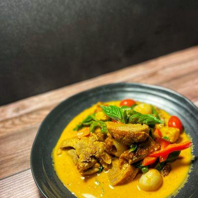 Geang Ped Phed Yang (Pineapple Duck Curry)