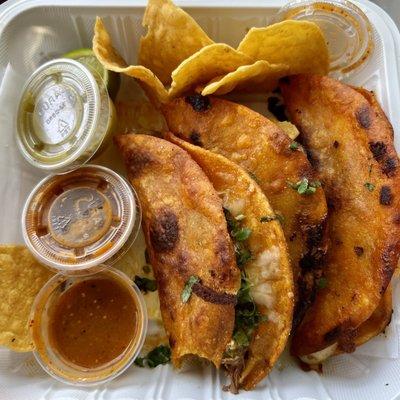 Angel's Tacos Truck