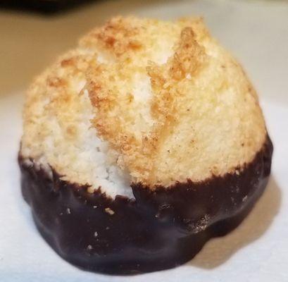 Chocolate macaroon