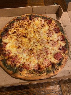 Alfredo Sauce pepperoni pizza