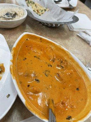 Butter chicken and garlic naan