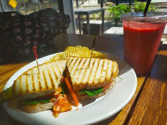 Smoked salmon panini