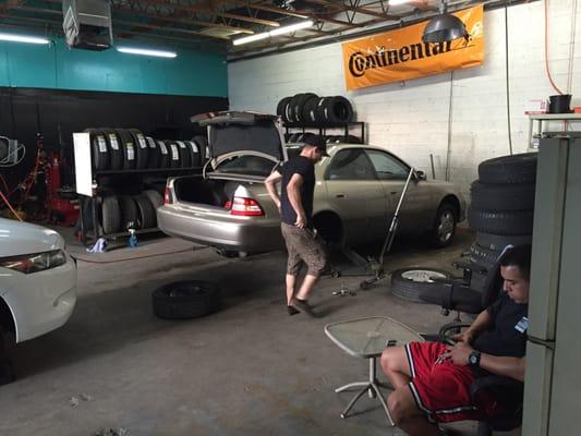 Good guys @ TWO GRINGOS TIRES