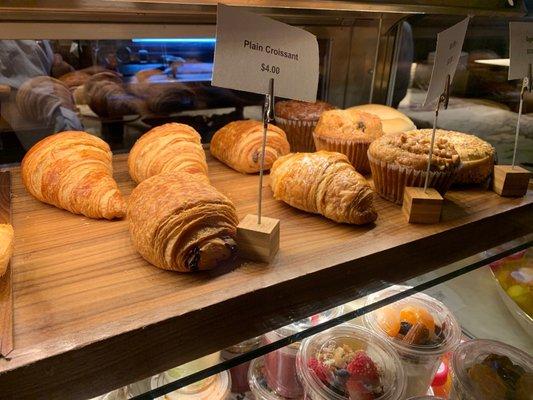 Fresh and crispy pastries every morning !