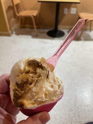 One scoop of roasted banana dulce de leche gelato. Pretty darn tasty, and pretty darn overpriced.