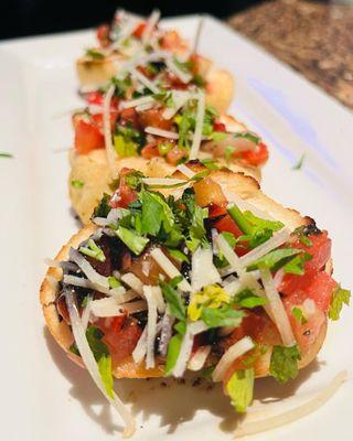 Garlic knot bruschetta