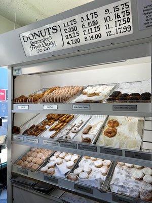 Donut Display and Pricing