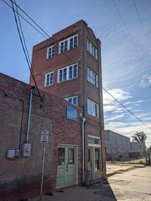 The World's Shortest Skyscraper, Wichita Falls