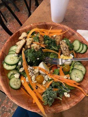 Kale spinach salad with grilled chicken.... The freshest, best salad and service around!