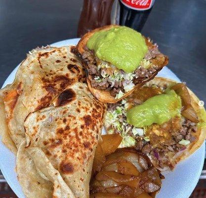 Tacos La Carreta