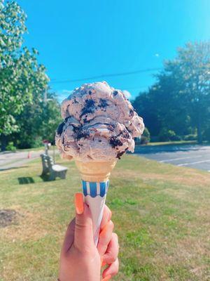 Double stuffed Oreo Cone