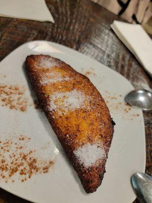 Empanada de Pltano Dulce