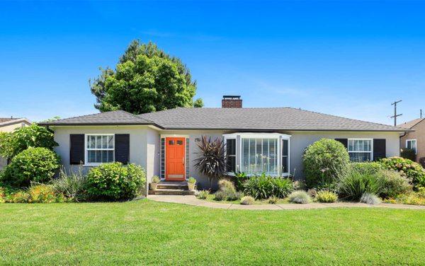 SOLD! Does this fabulous front door color speak to you too??