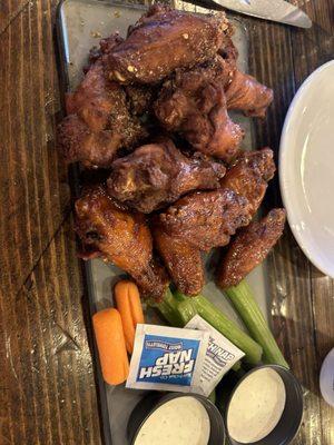 Mamasaki dry rub wings and zesty Asian wings plate