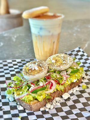 Avo Toast & Tiramisu Latte