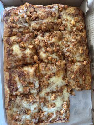 Barbecue chicken pizza