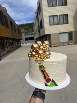 Bubbly champagne cake