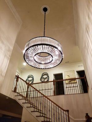 Beautiful crystal Chandelier ( 200 lbs)