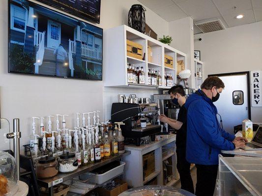 The coffee bar and syrups