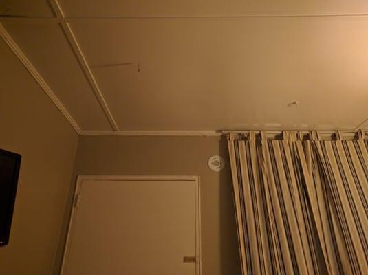 A syringe stuck to the ceiling in room 19. INSANE.