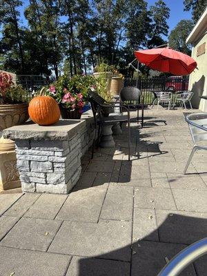 front patio entrance to Homestyle Bakery / Jane's Ice Cream