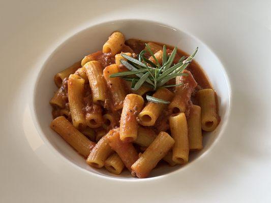 Rigatoni Bolognese