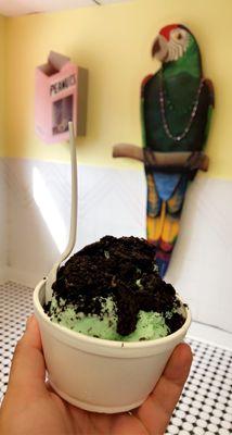 Mint ice cream with Oreos