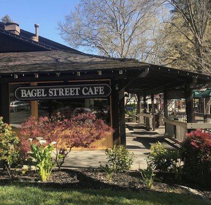 Bagel Street Cafe in the Livery Shopping Center