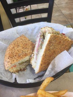 Muffaletta.....Da Bomb!!!!!