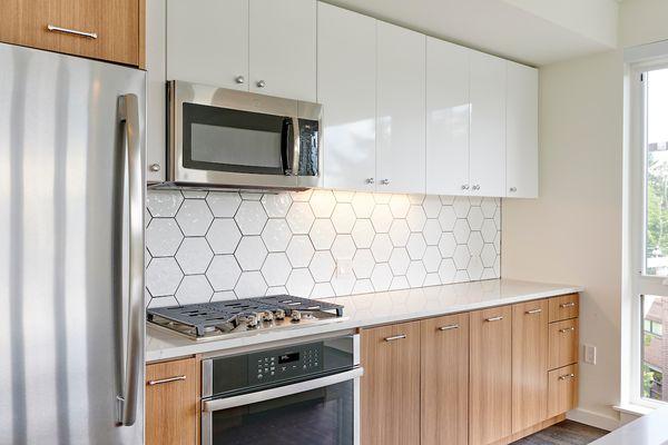 Multnomah Station kitchen featuring stainless steel appliances