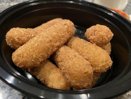 Mozzarella sticks (DoorDash)