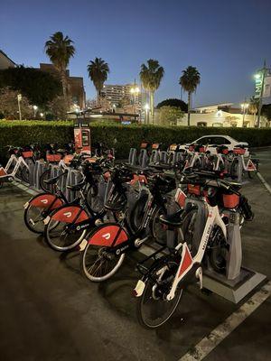 Bikes + train station = sense