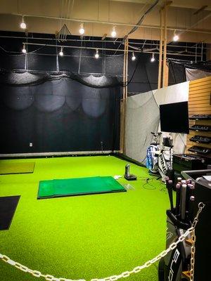 Massive Hitting Bay for you to try the latest clubs