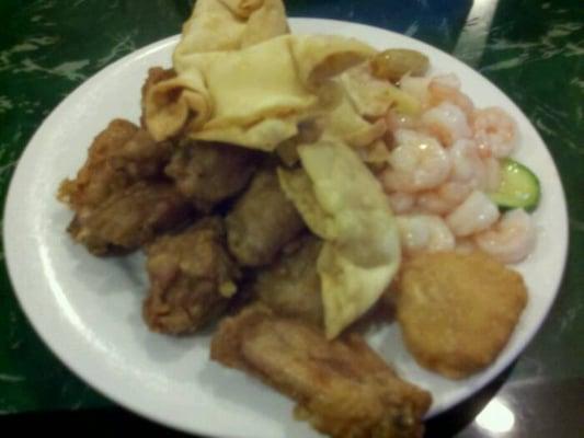 Shrimp, veggies, wings, and crab rangoon!