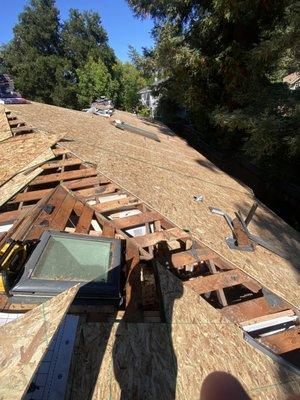 LB Harbors completed the replacement of the Roof Deck and Tile  for this home in Concord.