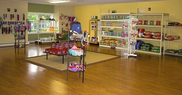 We have a pet store full of products to suit your pets needs. We sell wholesome pet food, toys and Yoghund products!