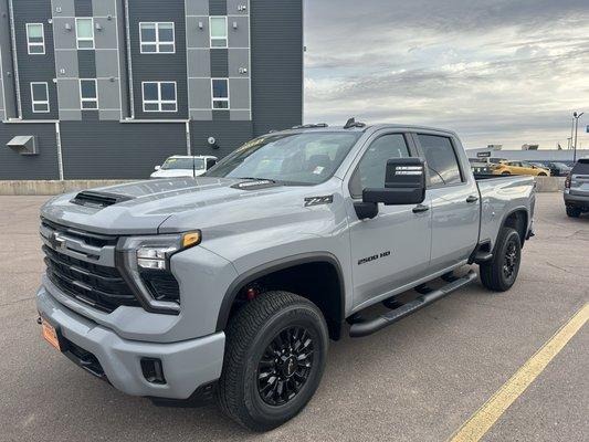 New work truck for us. 24 2500HD Duramax   Pretty sweet huh?!!